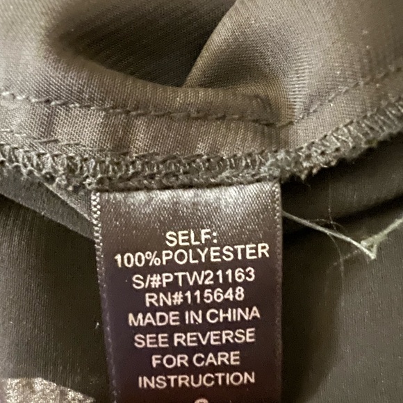 NWOT Gorgeous Studded Top - Picture 6 of 6